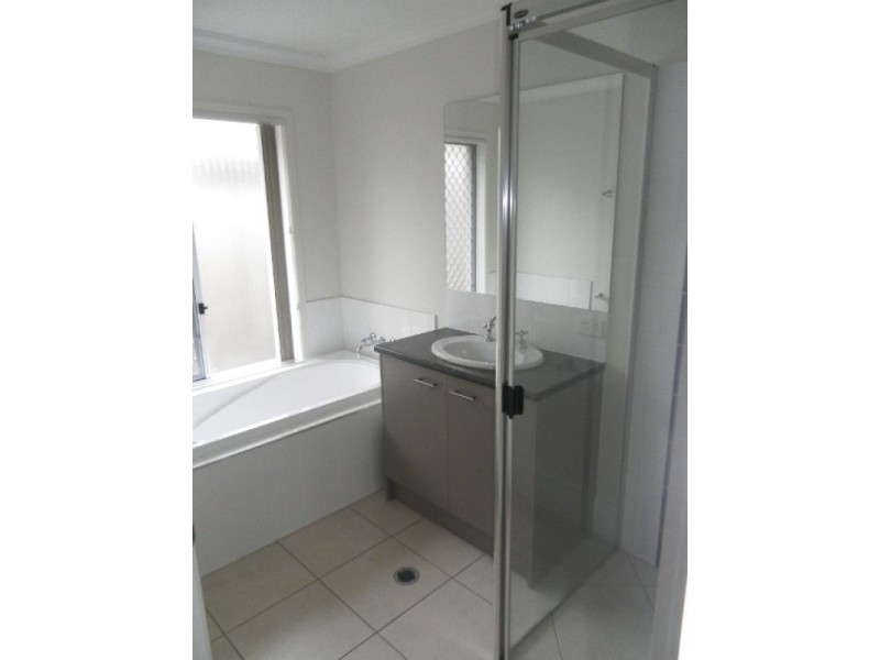 25 Chestwood Crescent, Sippy Downs QLD 4556