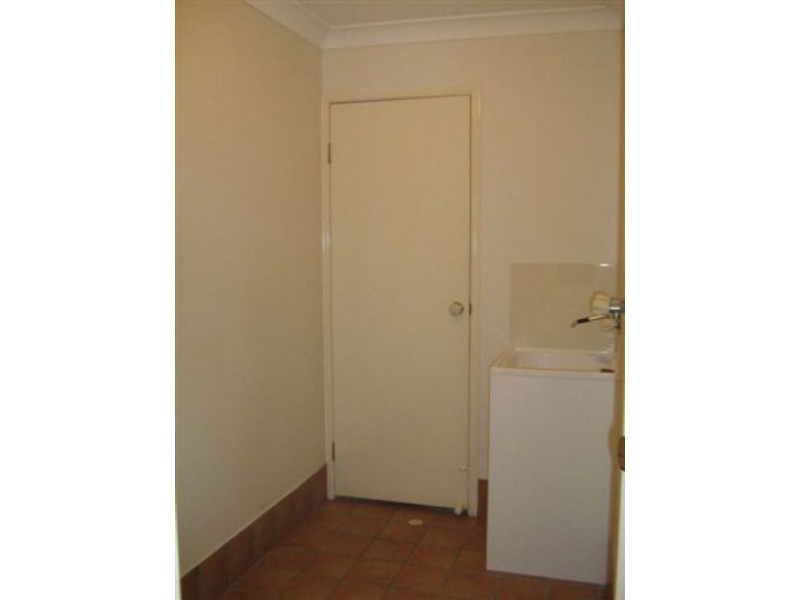8 Beaver Place, Sippy Downs QLD 4556