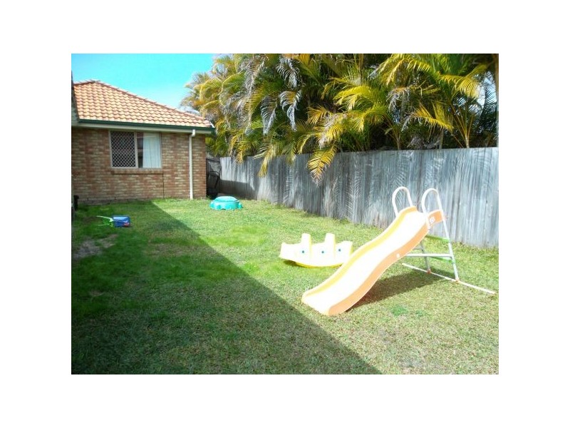 8 Beaver Place, Sippy Downs QLD 4556