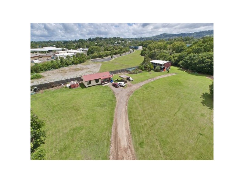 3a Laurel, Nambour QLD 4560
