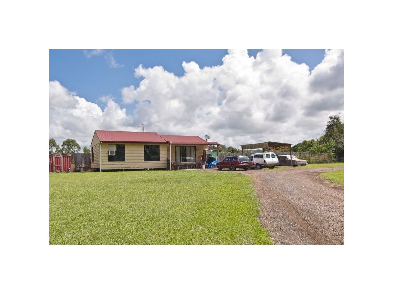 3a Laurel, Nambour QLD 4560