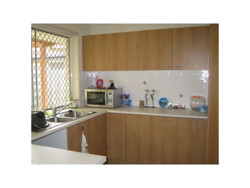 33 Bernheid Cresent, Sippy Downs QLD 4556