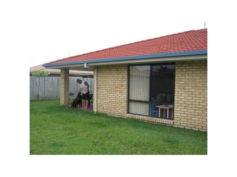 33 Bernheid Cresent, Sippy Downs QLD 4556