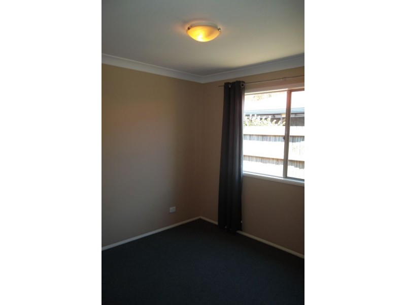 8 Mcclelland St, Sippy Downs QLD 4556