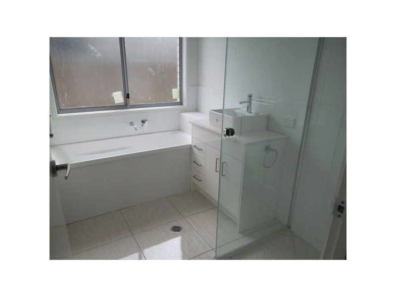 14 Sunrise Drive, Little Mountain QLD 4551