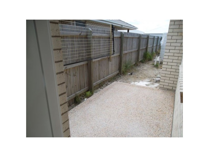 14 Sunrise Drive, Little Mountain QLD 4551