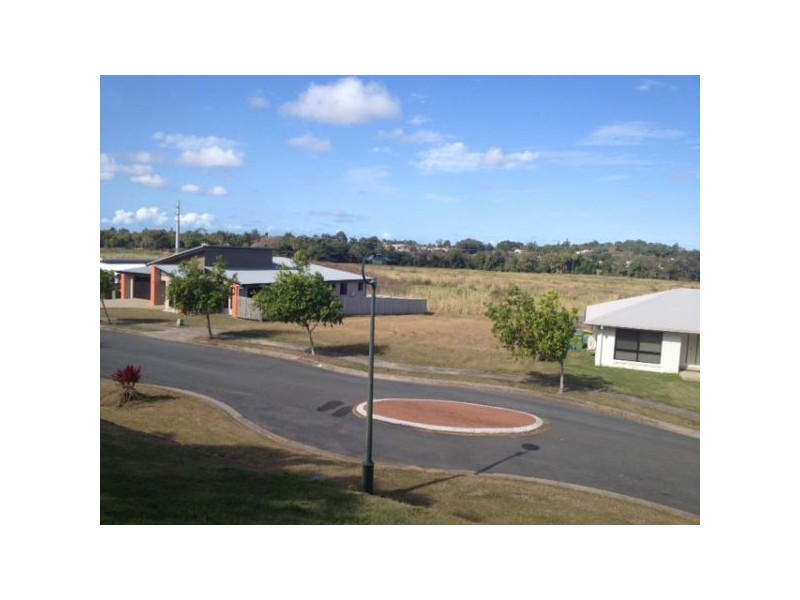 54 Cinnamon Drive, Glenella QLD 4740