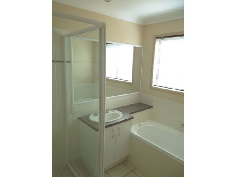 16 Sandleigh Crescent, Sippy Downs QLD 4556