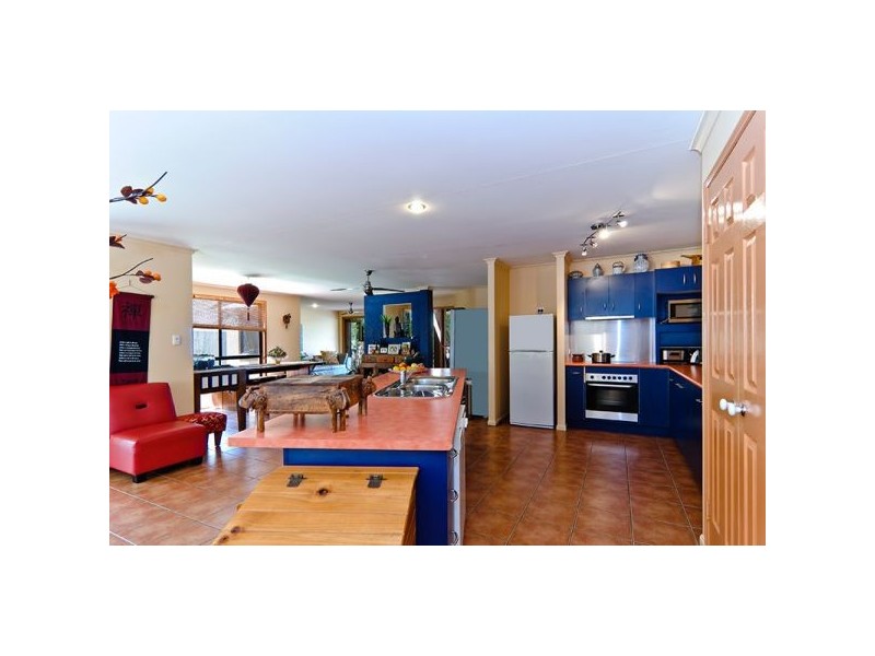14 Petigrain Ave, Palmwoods QLD 4555