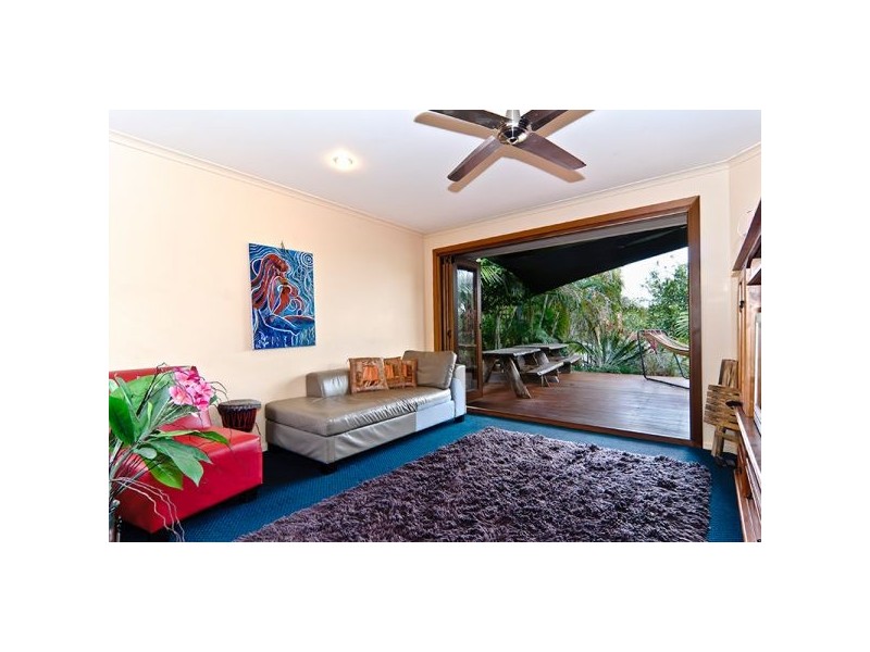 14 Petigrain Ave, Palmwoods QLD 4555