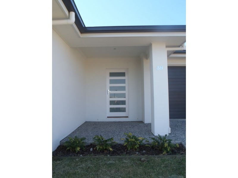 39 Tibouchina Street, Mountain Creek QLD 4557