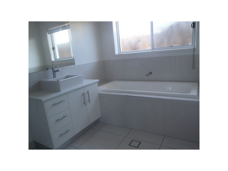 39 Tibouchina Street, Mountain Creek QLD 4557