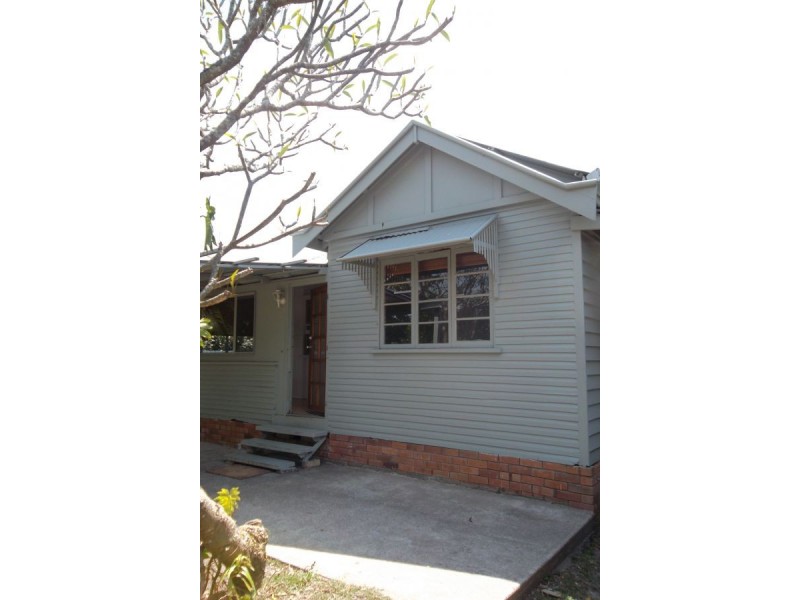 19 Hinley Ave, Maroochydore QLD 4558