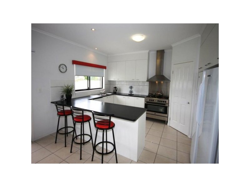 17 Courtenay Place, Sippy Downs QLD 4556