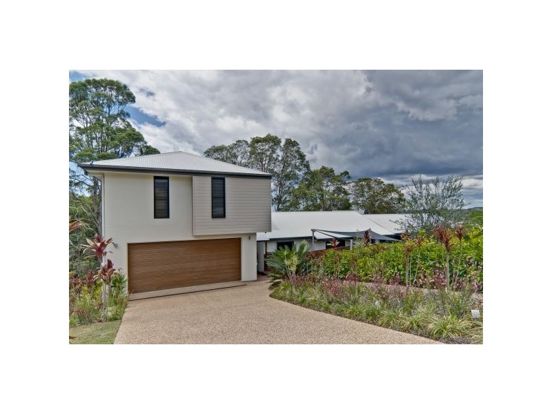 8 Shelly Crt, Nambour QLD 4560