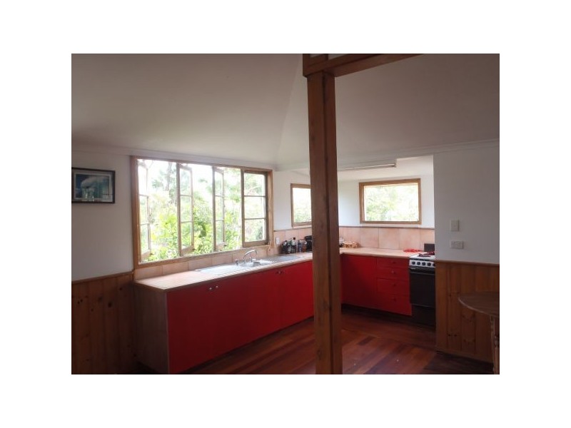 4 Leavinia St, Gympie QLD 4570