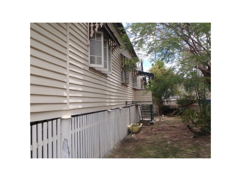 4 Leavinia St, Gympie QLD 4570