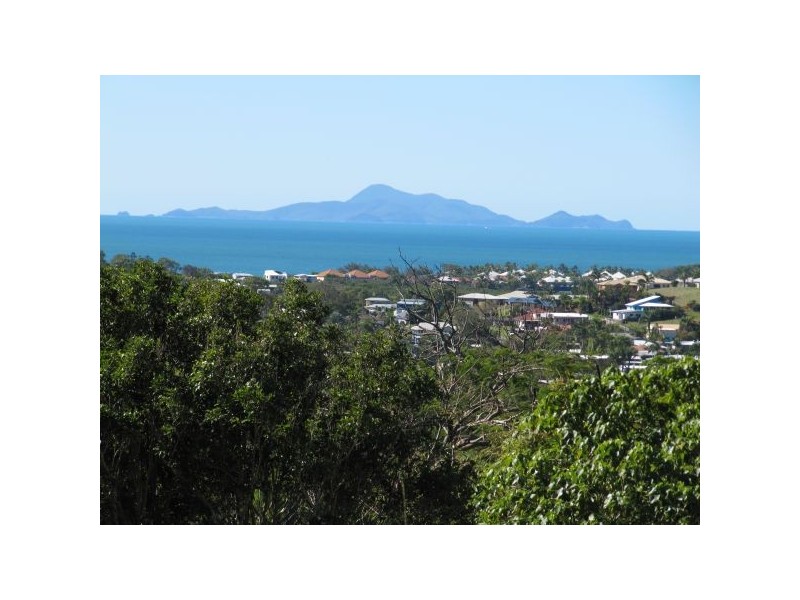24 Florence, Eimeo QLD 4740