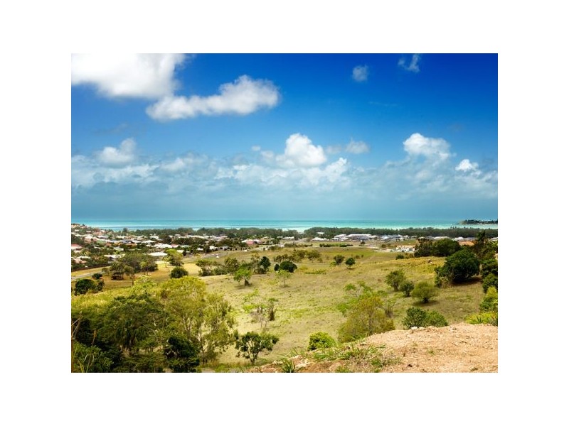 24 Florence, Eimeo QLD 4740