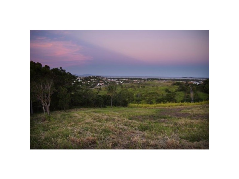 24 Florence, Eimeo QLD 4740