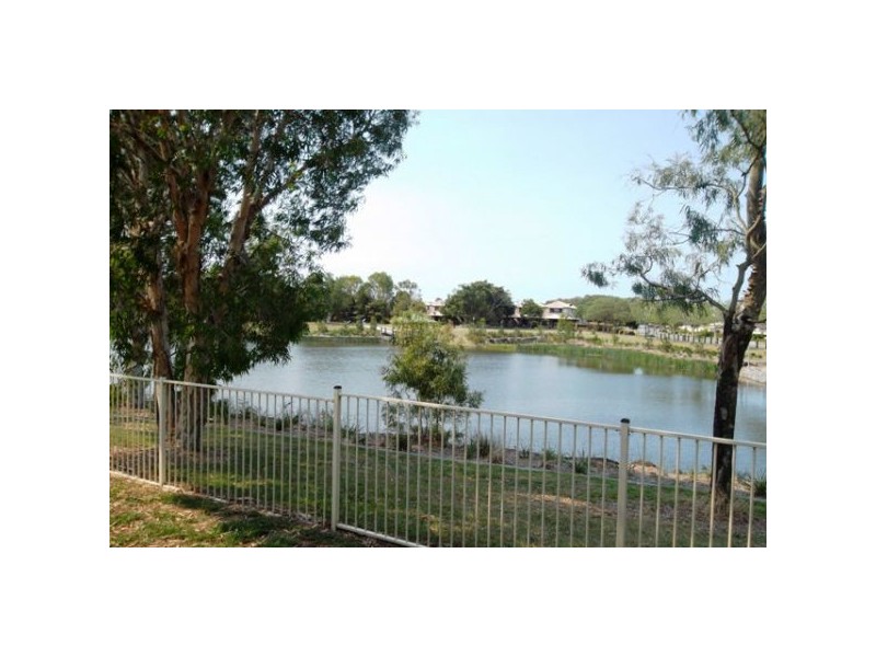 4 Northlake Crescent, Sippy Downs QLD 4556