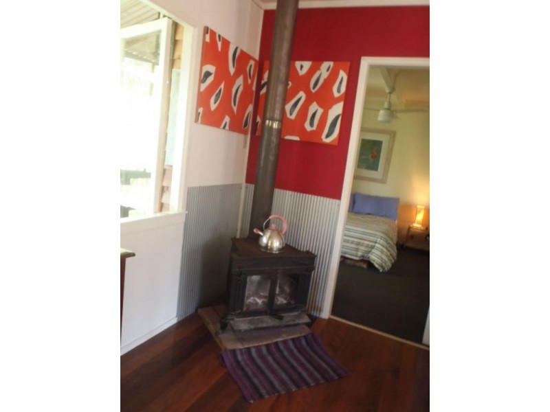 369 Mooloolah Rd, Eudlo QLD 4554