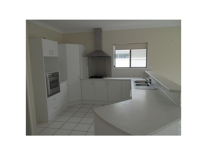 80 Albany Street, Sippy Downs QLD 4556