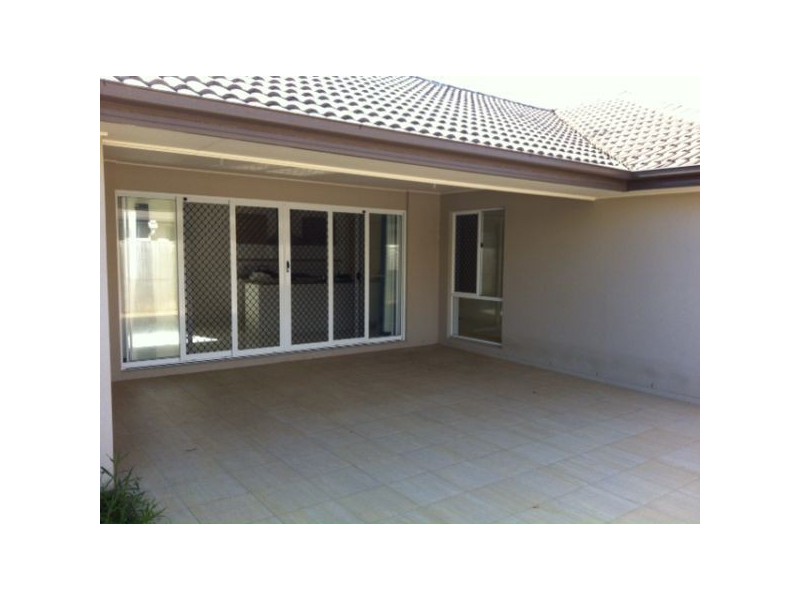 6 Derwent St, Sippy Downs QLD 4556