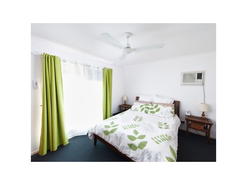 8 Busuttin Drive, Eimeo QLD 4740