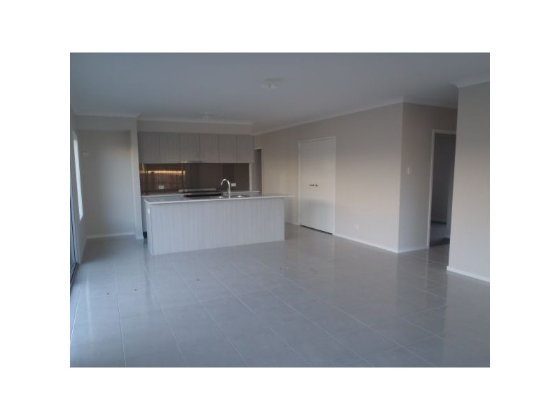 37 Sweetlip Circuit, Mountain Creek QLD 4557