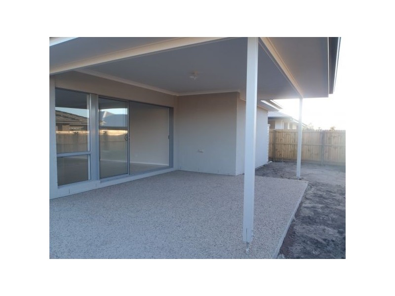 37 Sweetlip Circuit, Mountain Creek QLD 4557