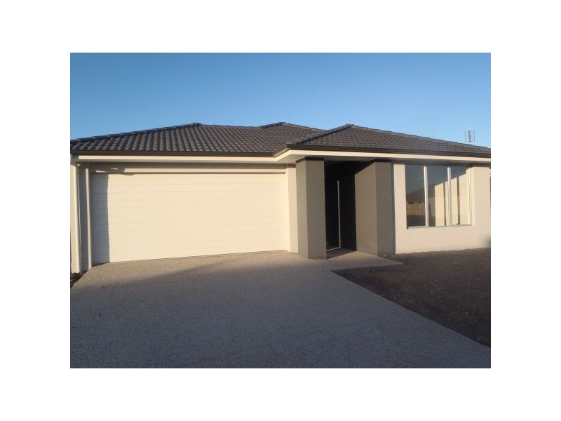 37 Sweetlip Circuit, Mountain Creek QLD 4557