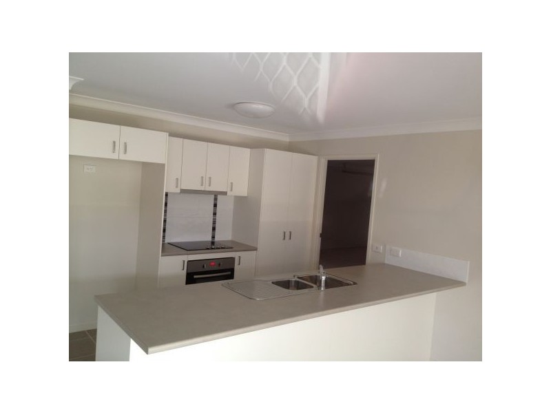 71 Newport Parade, Blacks Beach QLD 4740