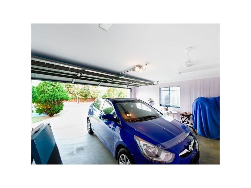 31 Marine Parade, Bucasia QLD 4750