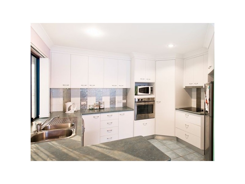 31 Marine Parade, Bucasia QLD 4750