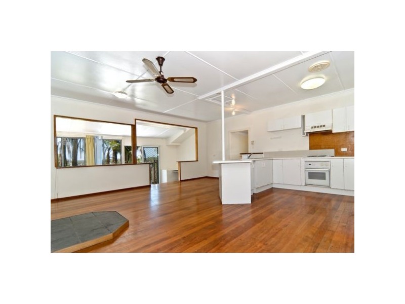 255 Caloundra Rd, Caloundra QLD 4551