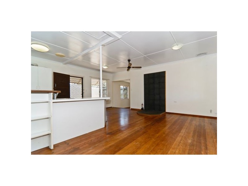 255 Caloundra Rd, Caloundra QLD 4551