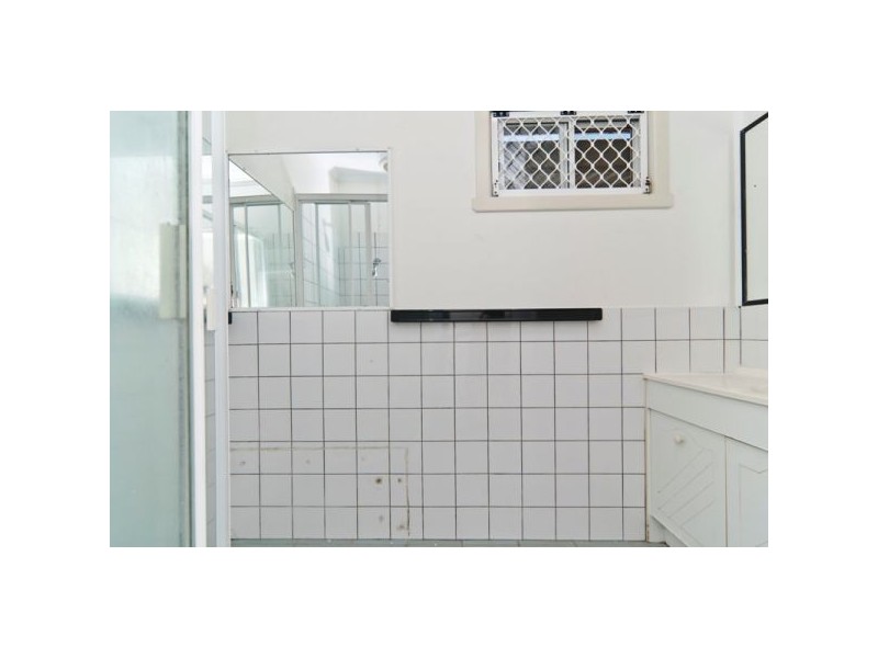 255 Caloundra Rd, Caloundra QLD 4551