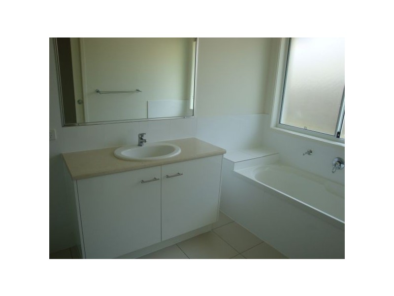 1 Wisteria Cresent, Sippy Downs QLD 4556
