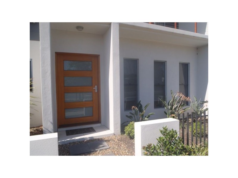 16 Macleay Lane, Maroochydore QLD 4558