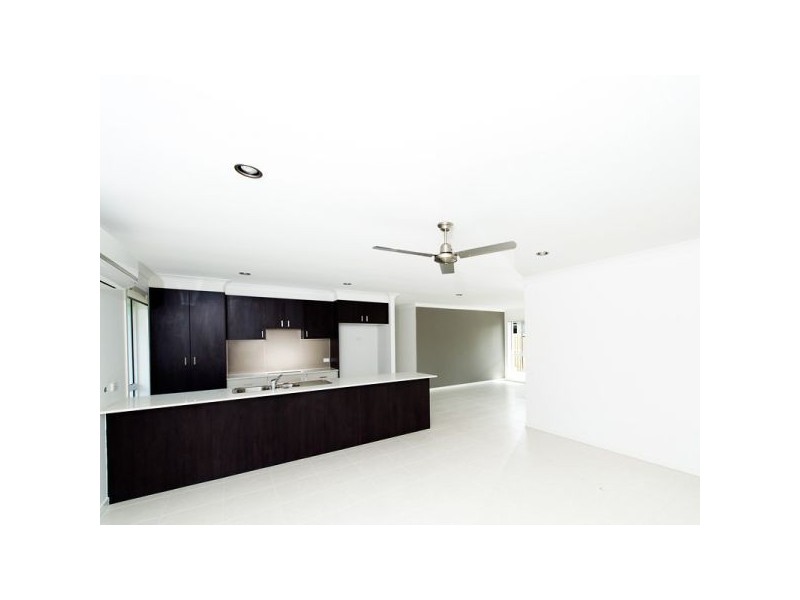 17 Peppertree Cresent, Andergrove QLD 4740