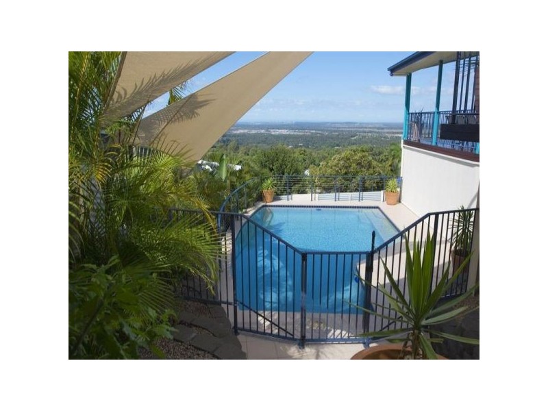 2 Le-claire Place, Buderim QLD 4556