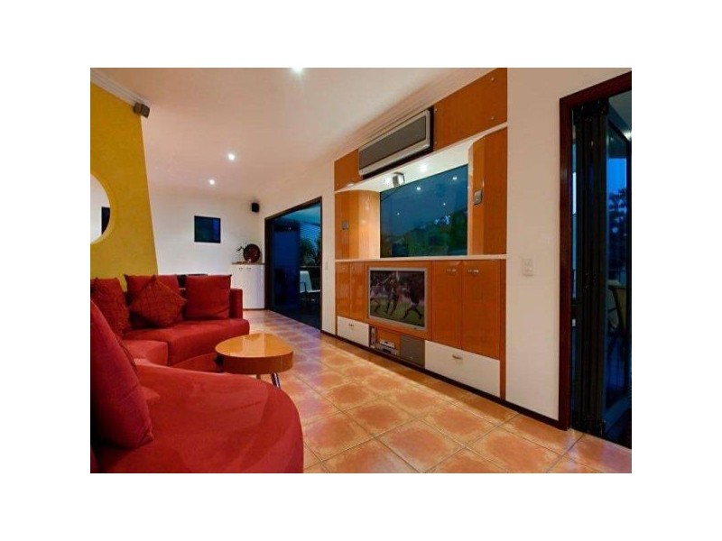 2 Le-claire Place, Buderim QLD 4556