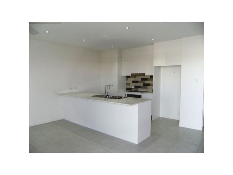 1 Tarwhine Place, Mountain Creek QLD 4557