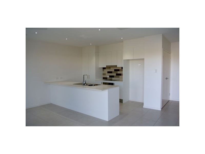 3 Tarwhine Pl, Mountain Creek QLD 4557