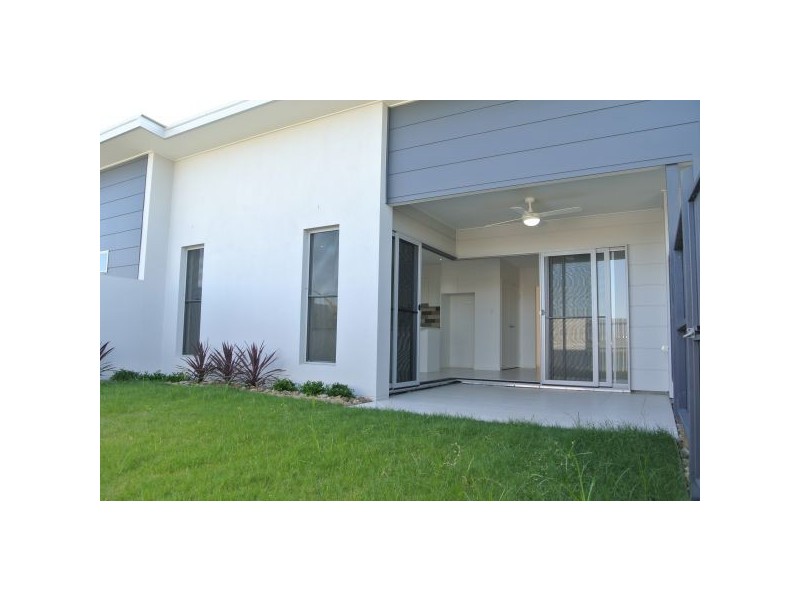 3 Tarwhine Pl, Mountain Creek QLD 4557