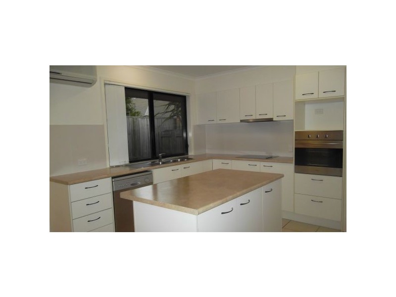 24 Riveroak Way, Sippy Downs QLD 4556