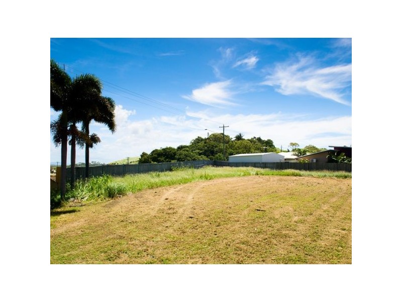 3 Seychelles Road, Shoal Point QLD 4750