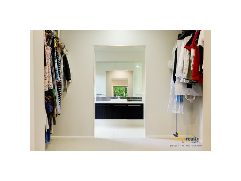 37 Dolphin Drive, Bucasia QLD 4750