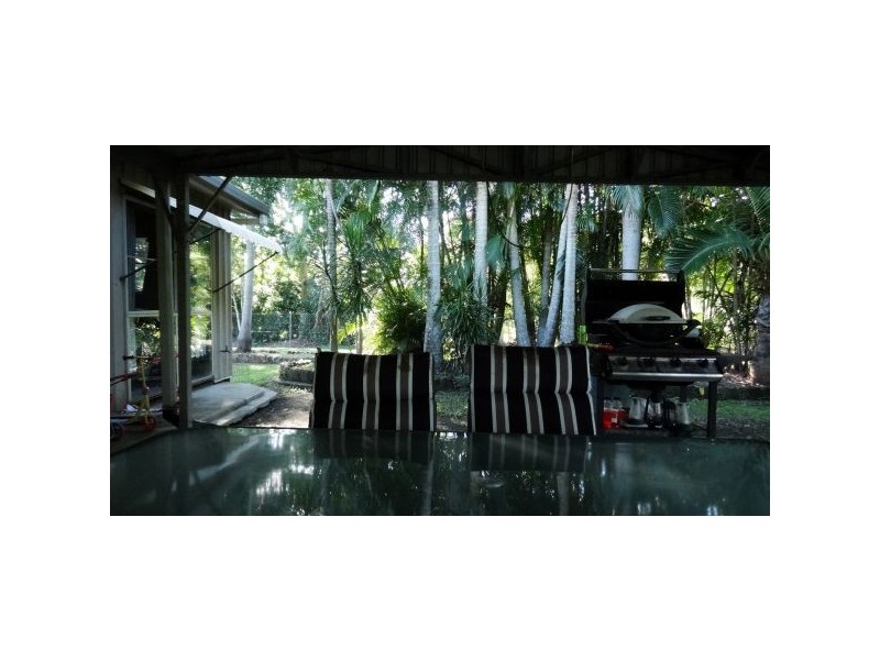 5 Pine Court, Hay Point QLD 4740